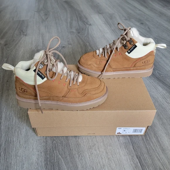 UGGHighland Hi GTXWaterproof Sneakers